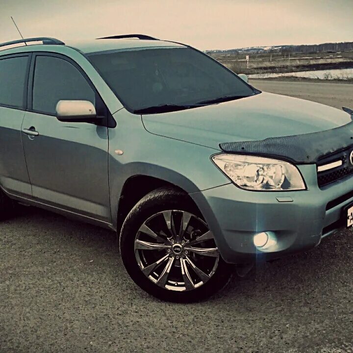 Rav4 r19. RAV 4 IV r19. Тойота рав 4 цвет хаки. Rav4 rays. Дром ру рав 4