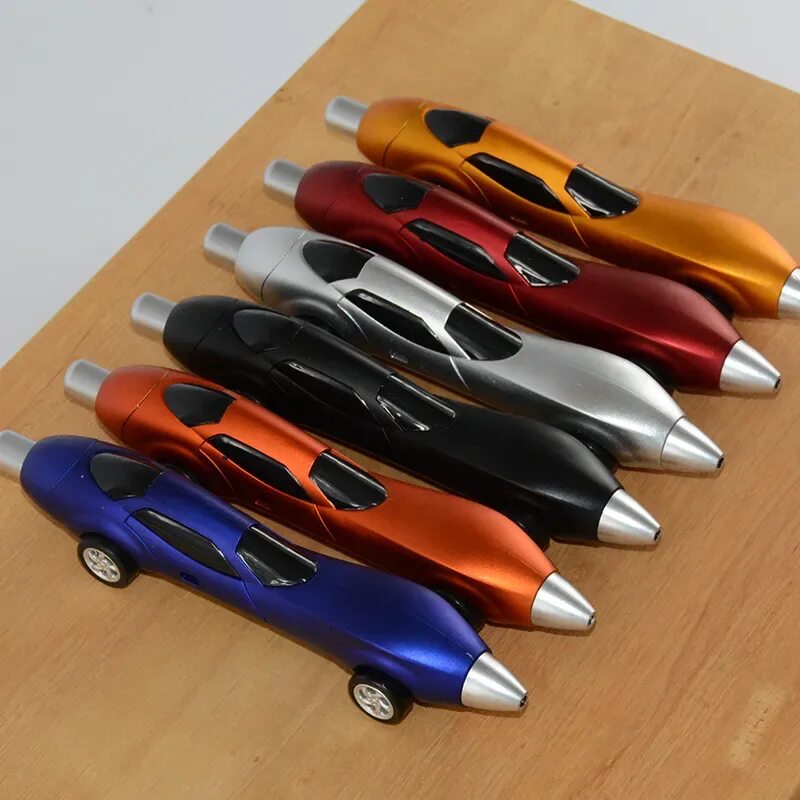 Шариковая ручка в виде машинки. Ручка машинка. Ручка машинка. Ручки в виде машинок. Машинка с подарками.