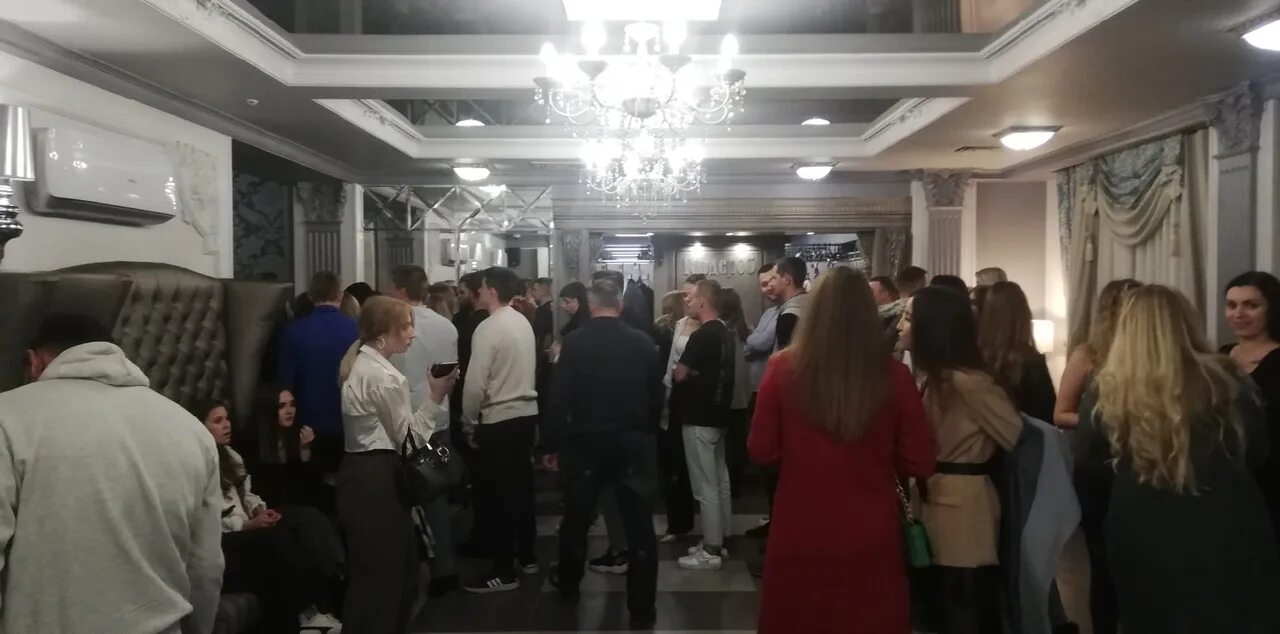 Визит орел. Кафе визит орловский. орел ресторан за универмагом. бар визит орел.