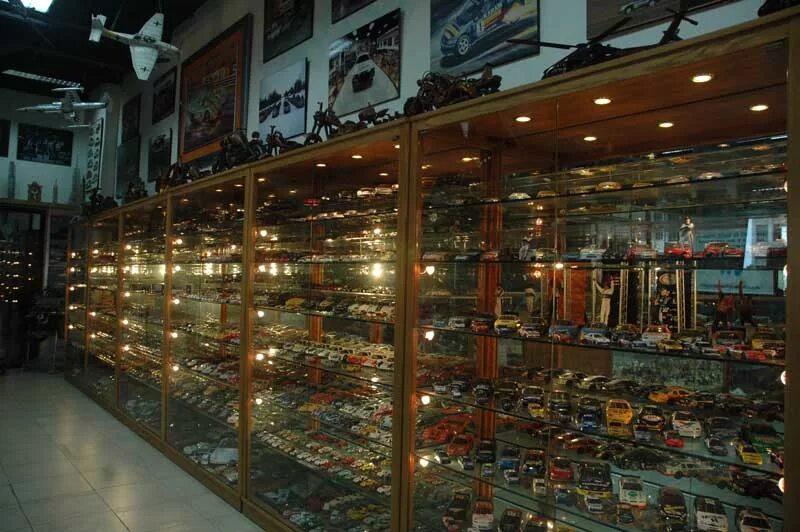 магазин масштабных моделей. мир моделиста парк культуры. магазин моделей москва. магазин моделей москва. магазин моделей москва.