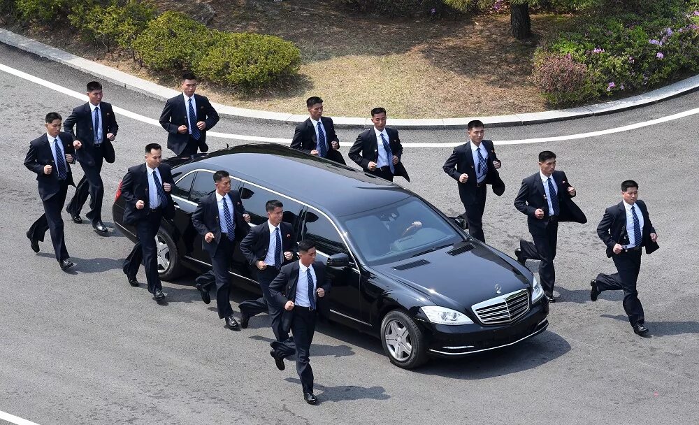 Самые охраняемые президенты. Телохранитель. Телохранитель президента. Охрана объектов. Частные охранные предприятия.