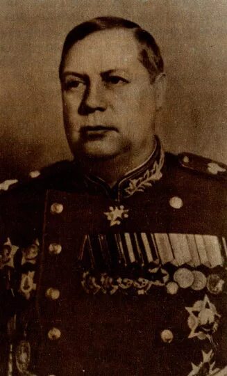 Маршал толбухин фёдор иванович (1894-1949). Фёдор иванович толбухин. Фёдор иванович толбухин. Г толбухин. Генерала толбухина.