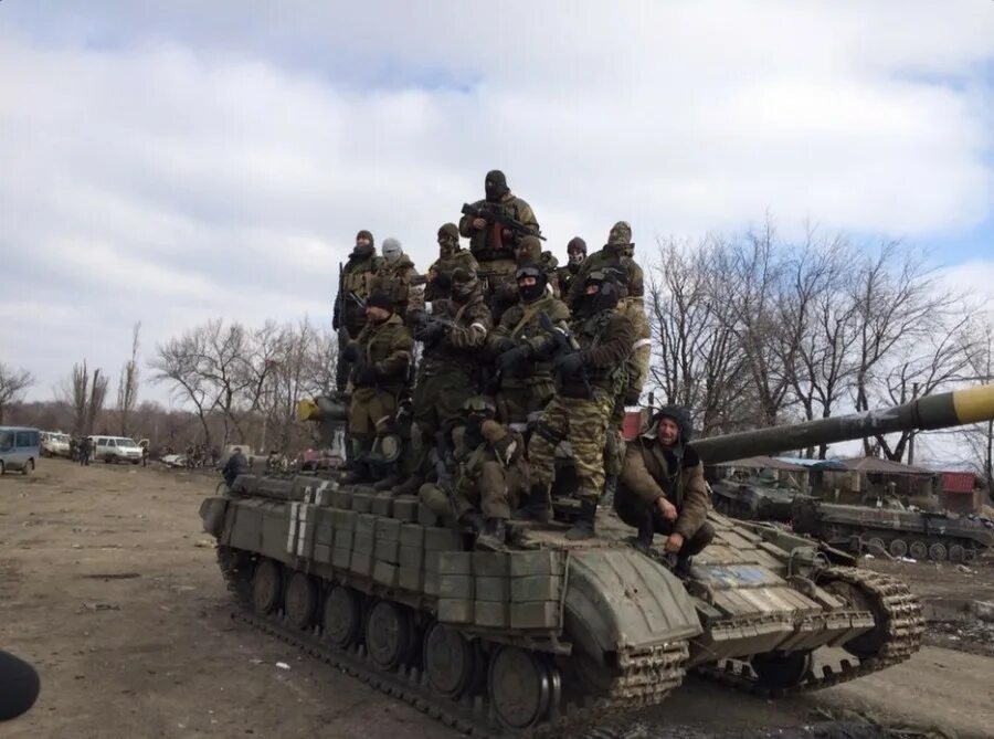 Донбасс танк. Танк т 64бв днр. Т-72 зсу. Донбасс танк. 04.