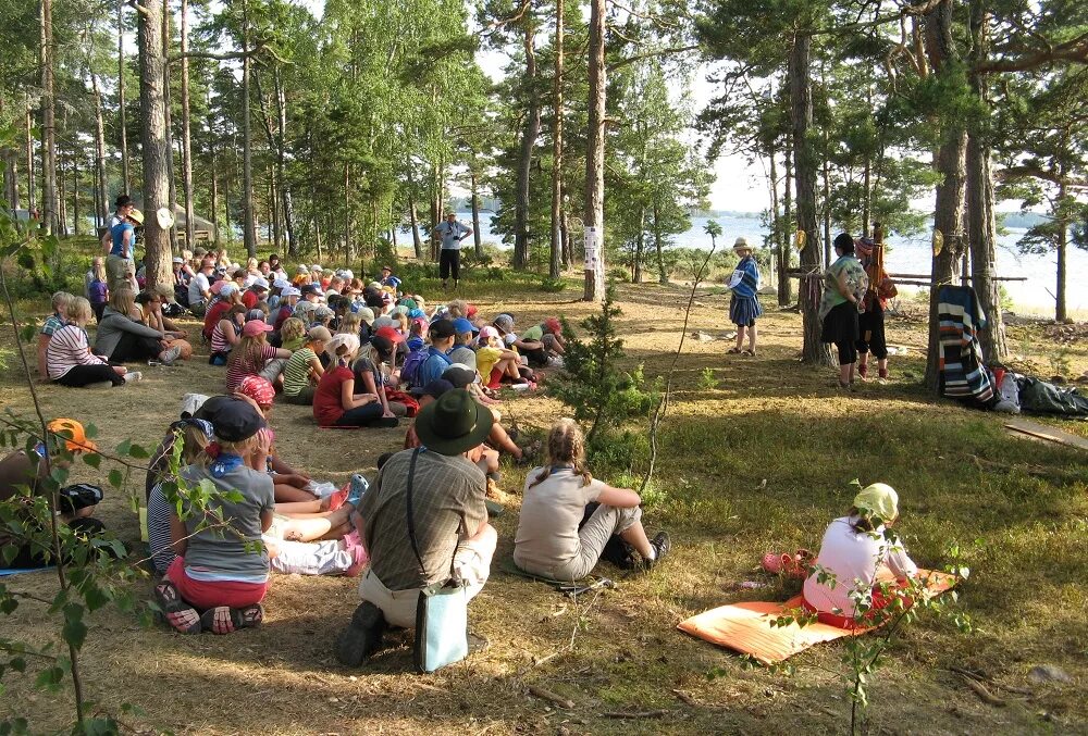 Сколько летних каникул в финляндии. Школьный лагерь в финляндии. каникулы в финляндии. финские каникулы.