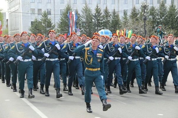 19 май 2017. МЧС на параде Победы. МЧС на параде 9 мая. Школа МЧС. Парад МЧС 2021.