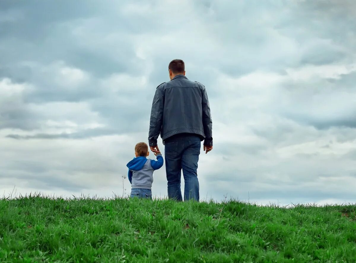 Конфликт родителей и детей. Общение детей. Отец одиночка. Подросток и родители ссора. Father problems.