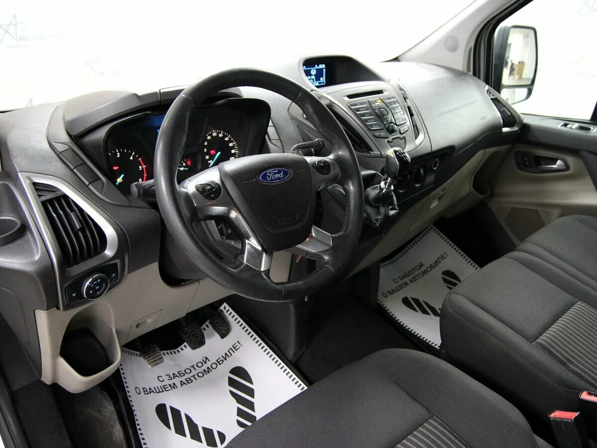 Купить форд торнео бу. Ford Tourneo Custom 2013. Ford Tourneo Custom 2017 салон. Ford Tourneo Custom 2013 салон. Ford Tourneo Custom Active 2013.