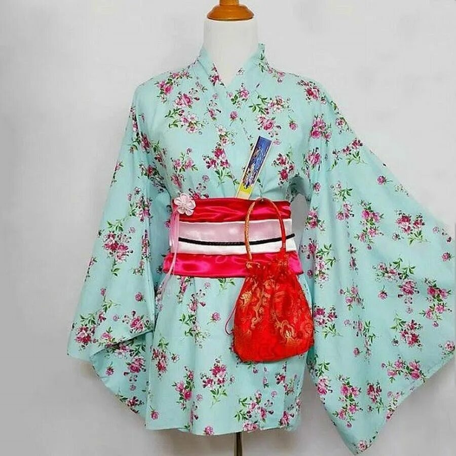 Китайское кимоно короткое. Шитье кимоно. Кимоно гейши выкройка. Шитье кимоно. Японское юката выкройка.