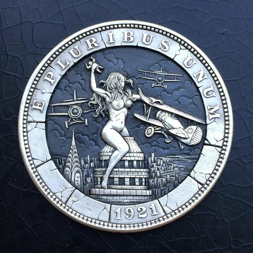 жизнь монет. жизнь монет. жизнь монет. вторая жизнь монеты и медали в европейском прикладном искусстве.