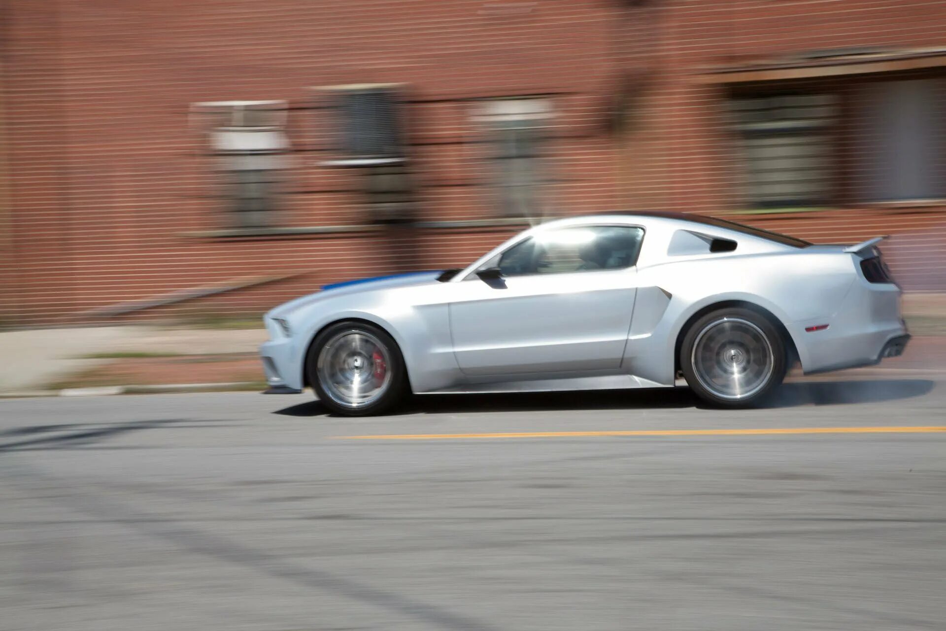 Мустанг какая скорость. Форд мустанг шелби gt 500 жажда скорости. Ford mustang need for speed жажда скорости. Ford mustang gt 500 nfs. Ford mustang shelby gt500 nfs edition.