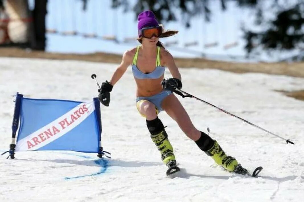 Day of sport international. Международный день женского спорта. Женские виды спорта. Международный день женского спорта 24 января картинки. Международный день женского спорта 24 января.