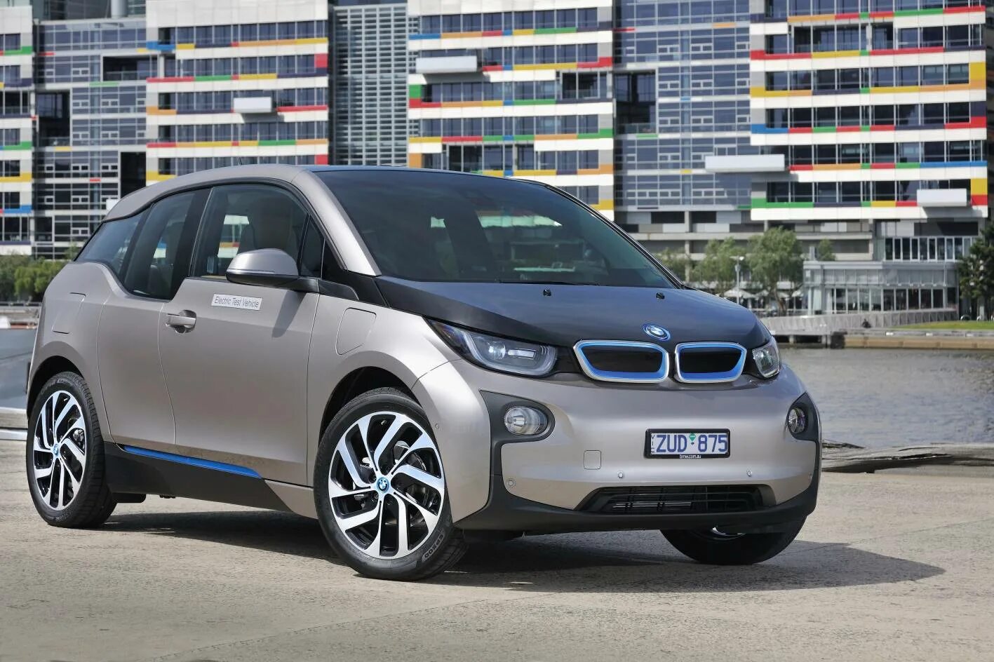 Ай 3 2 40. Bmw i3 2021. Bmw i3s 2022. Bmw i3 2016. Bmw i3 2014.