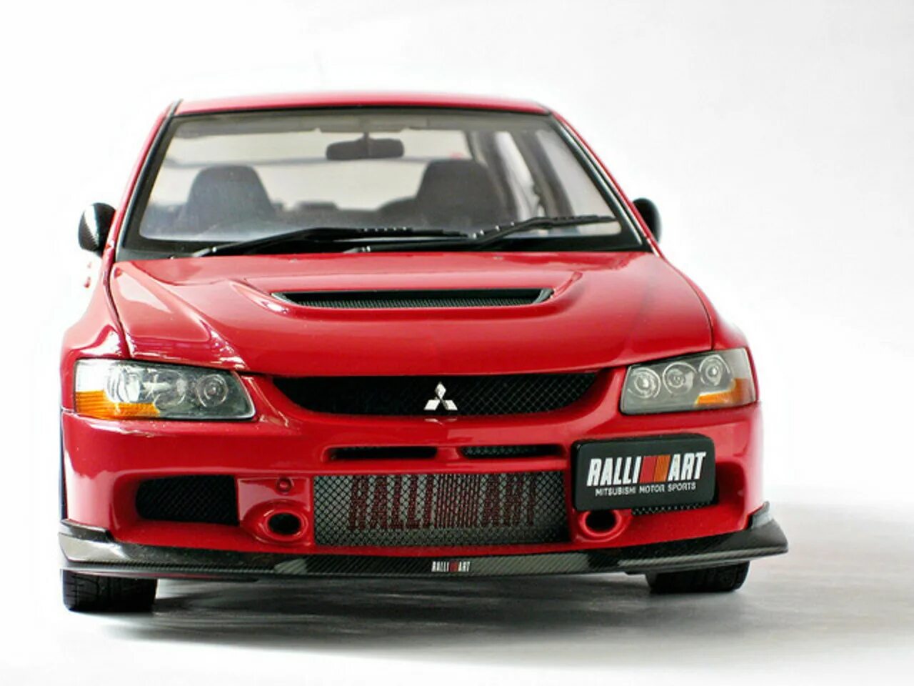 Первая мицубиси. Mitsubishi Lancer Evolution IX Ralliart. Lancer 9 Ralliart. Lancer Evolution 9 Ralliart. Mitsubishi Lancer Evolution Ralliart.