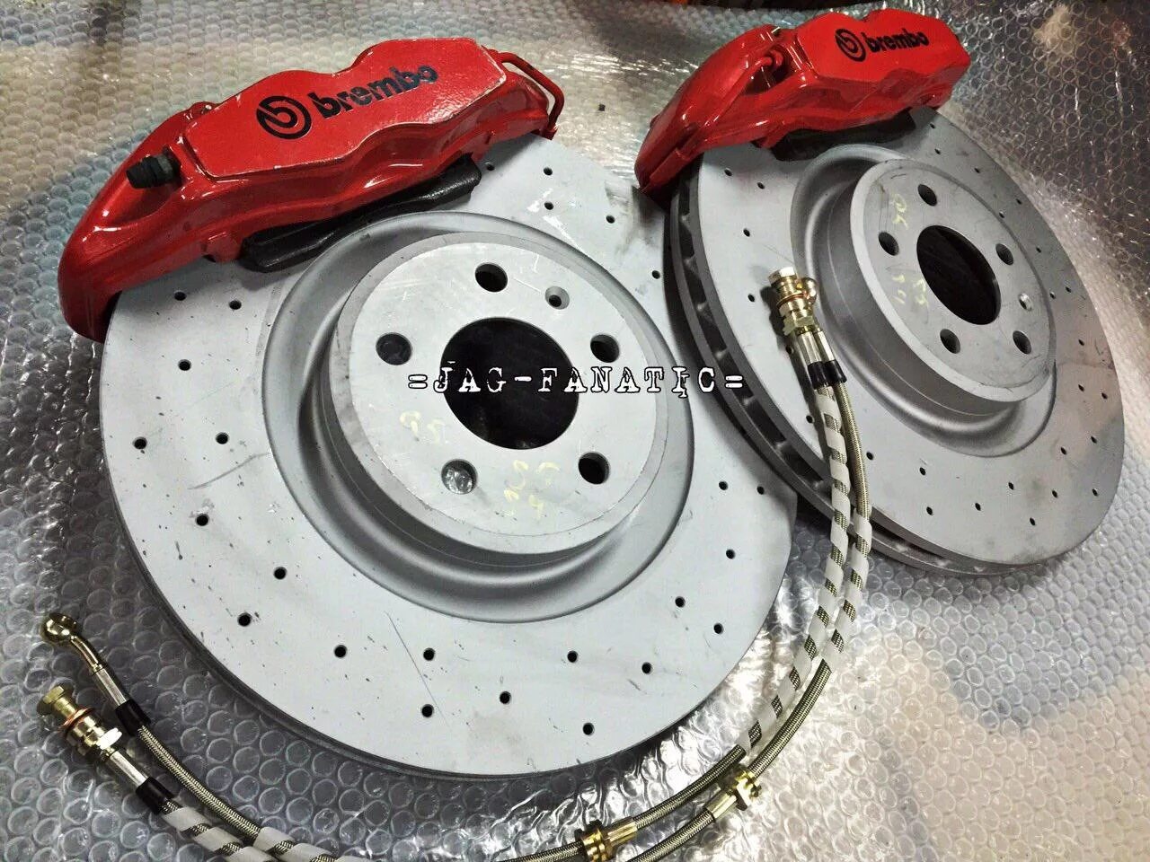 Brembo q5 345. 5q0615301c. Ауди ку 5 тормозные колодки. Тормоза audi q5. 08a7251x брембо.