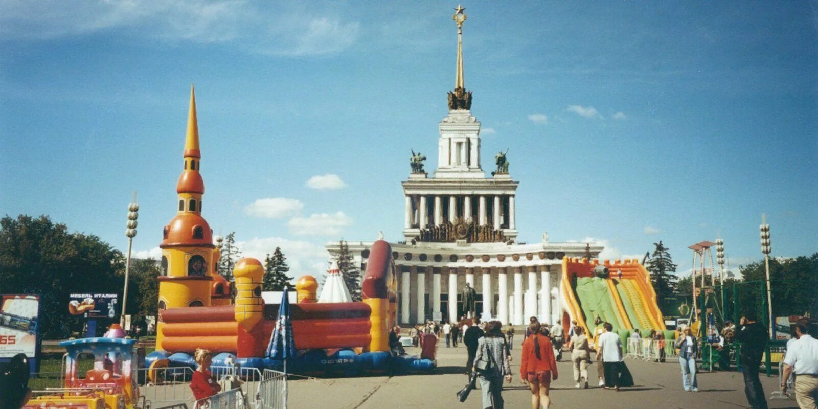 Luminarx вднх. Вднх 2000-е. вднх 90-е. рынок на вднх 90-е. вднх 2004 год.