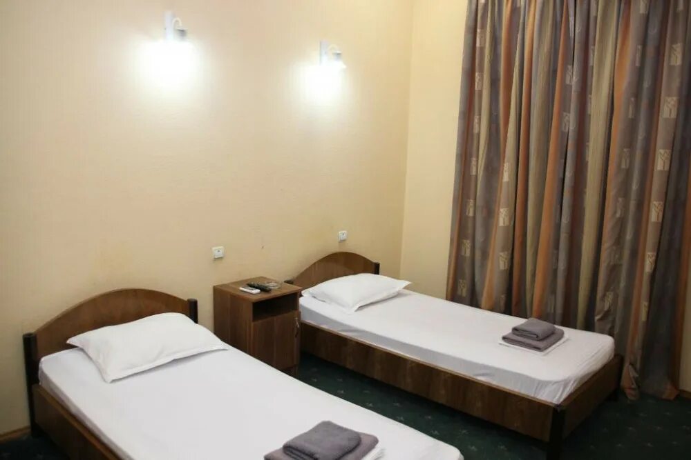 Бронирование отелей ташкент. Hosilot hotel tashkent. гостиница грин стар. green tashkent. гостиница в ташкенте мумтоз.