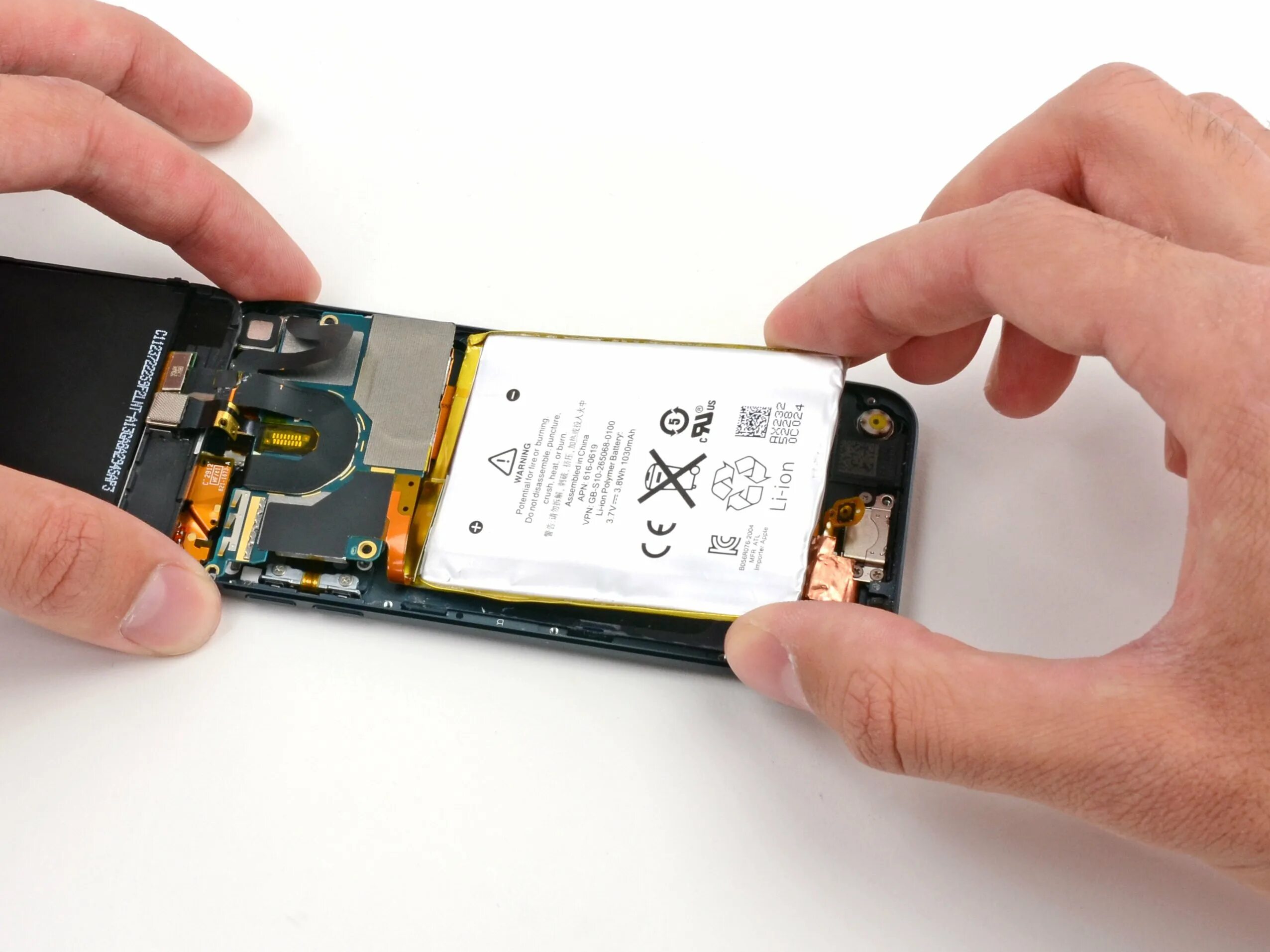 Замена аккумулятора ipod