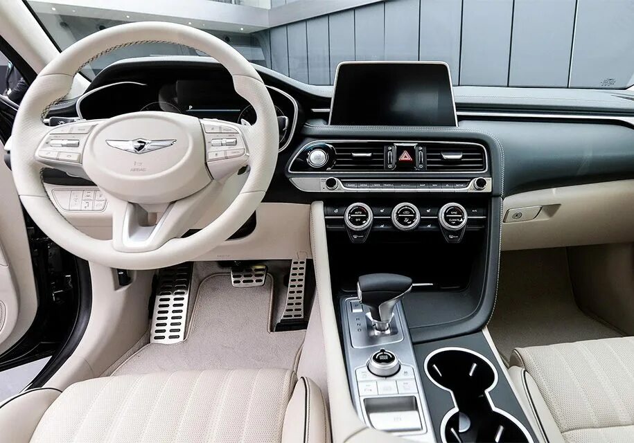 Đánh giá của chuyên gia về mẫu xe Genesis G70 2019
