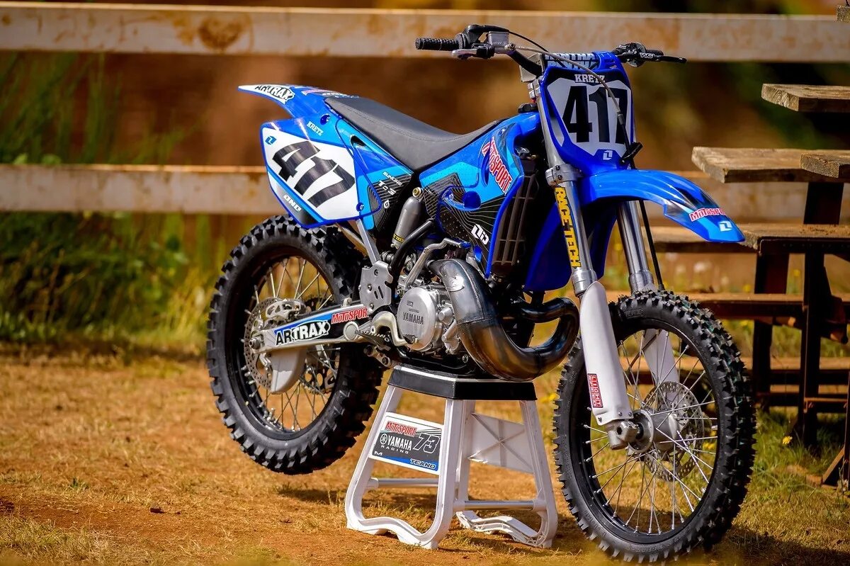 Мощный эндуро. Yamaha yz250 питбайк. Yamaha YZ 250. Пит байк Yamaha yz250,. Yamaha YZ 250 А черный.