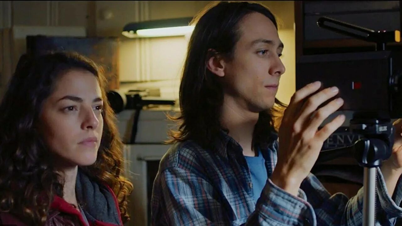 Фильм above the shadows. Девушка-невидимка фильм 2017. Девушка невидимка 2019. Девушка-невидимка фильм 2019. Невидимка фильм 2020.