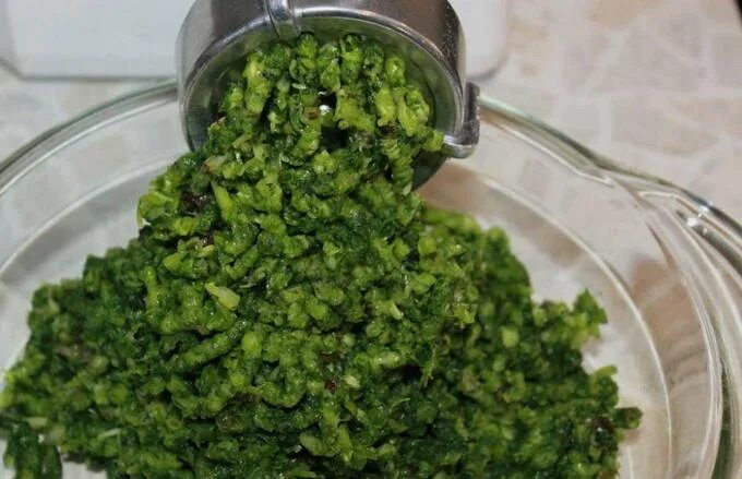 Черемша на мясорубке на зиму