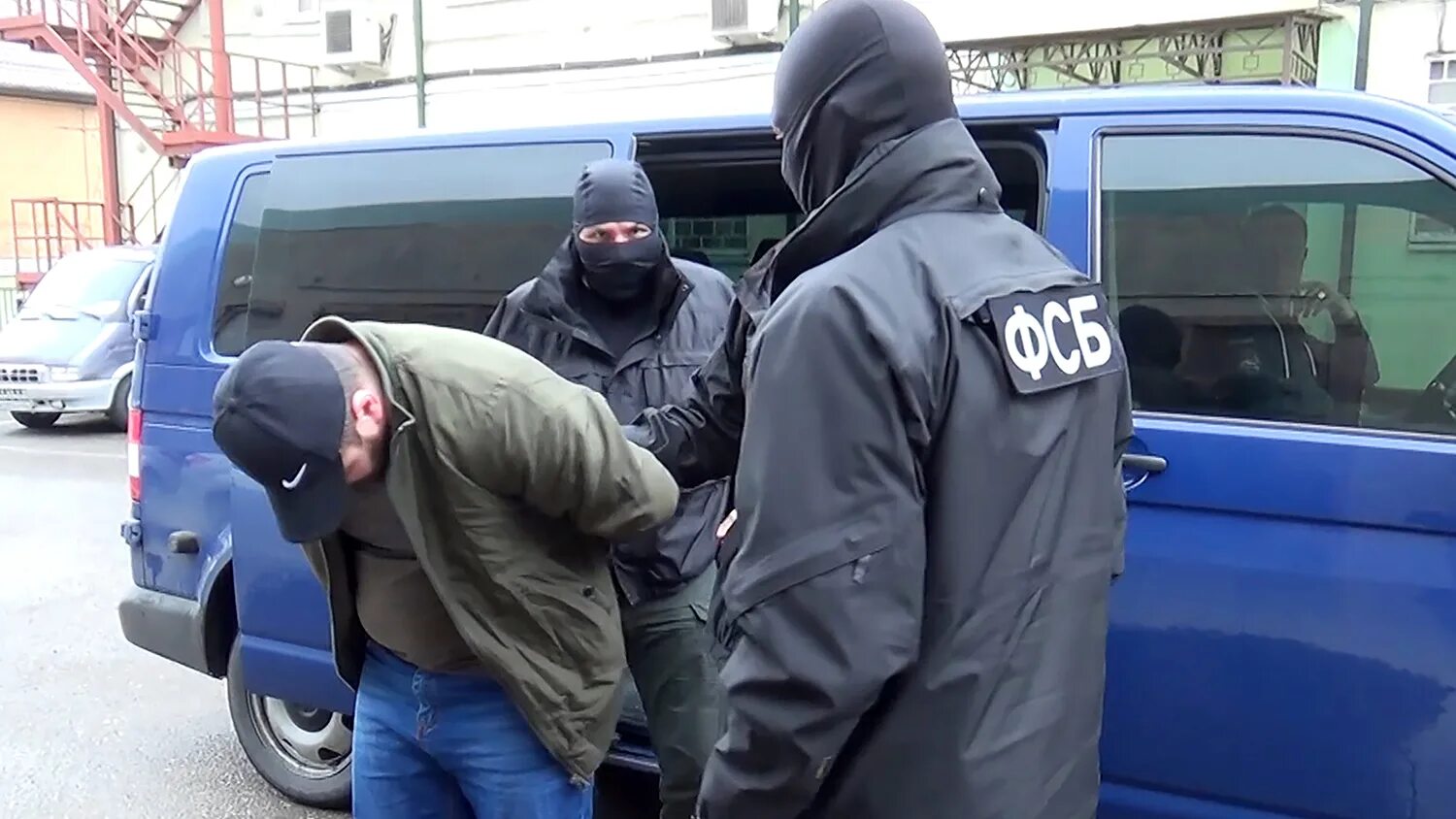 Иностранное лицо совершило на территории
