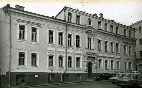 Брюсов холл