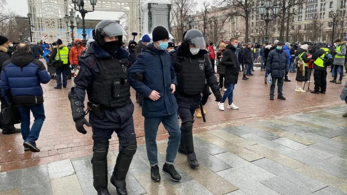 Митинг. Митинг в Москве. Митинг Навального в Москве. Сит НГ навальгог в Москве. Задержания в москве сегодня последние новости