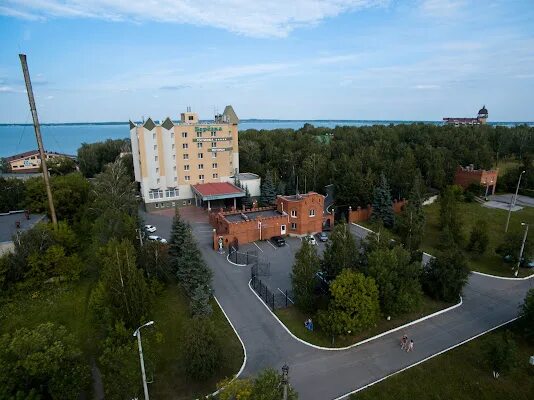 Березка челябинск сайт. Парк отель Березка Челябинск. Березка Челябинск гостиница. Берёзка отель Челябинск Смолино. Парк отель Березка Челябинск фото.