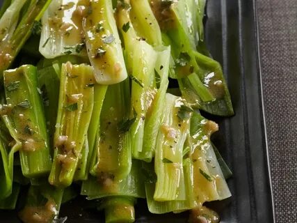 Сельдерей с овощами в духовке