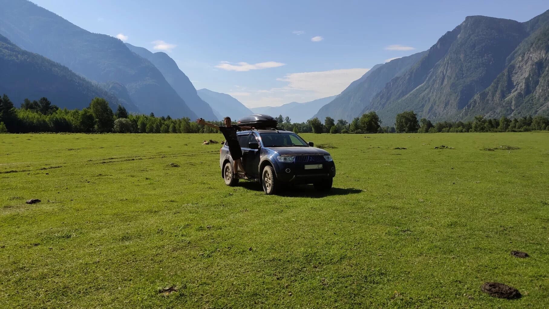 Auto adventure. Ороктойский перевал горный Алтай. Tahoe горный Алтай. Телецкое озеро Алтай пикник. Пионер Алтая на Телецком озере.