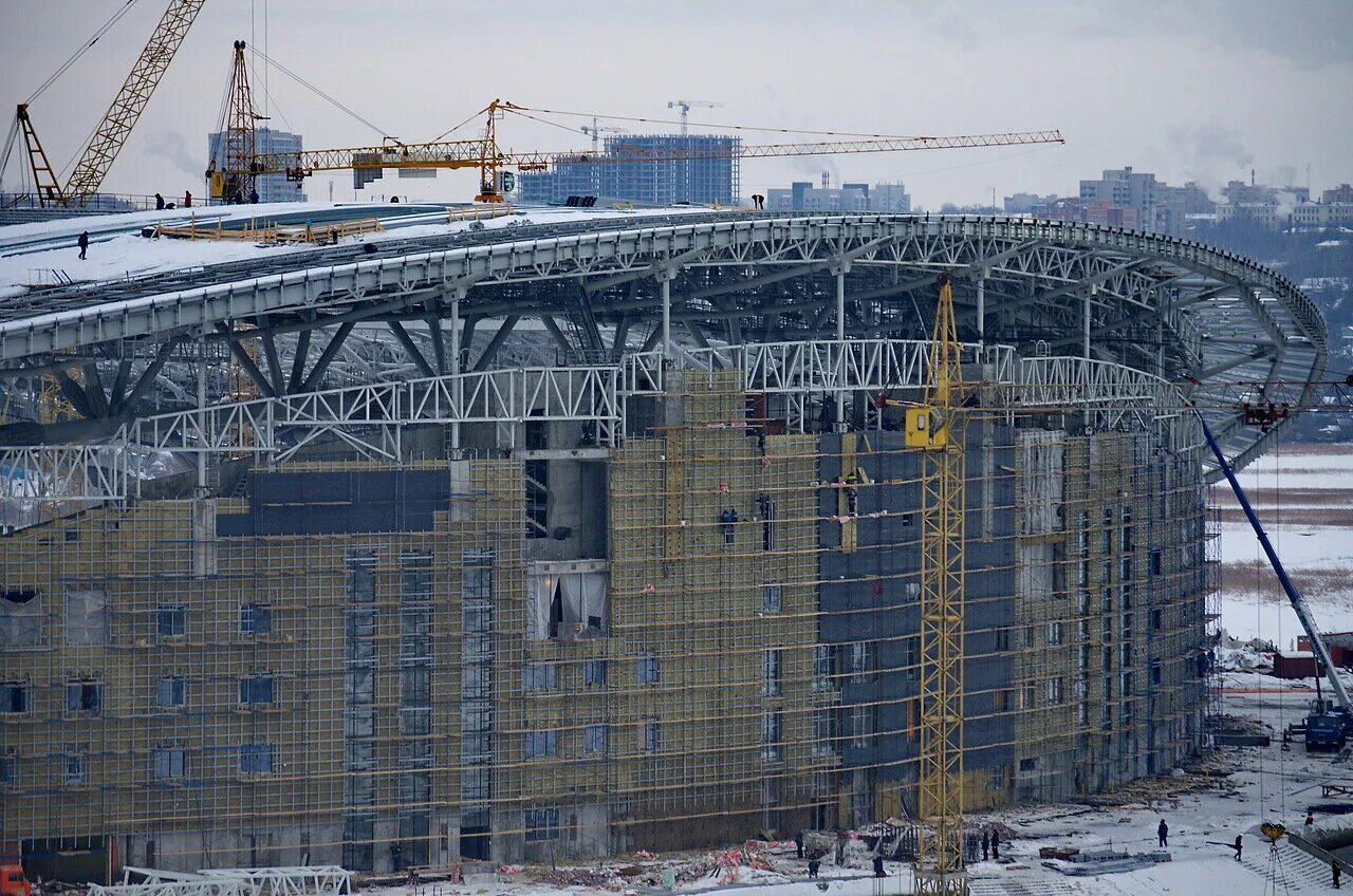 Skyscrapercity казань. SKYSCRAPERCITY арены и стадионы России. Безопасный стадион. Мостик в Казани перед остановкой стадион Арена
