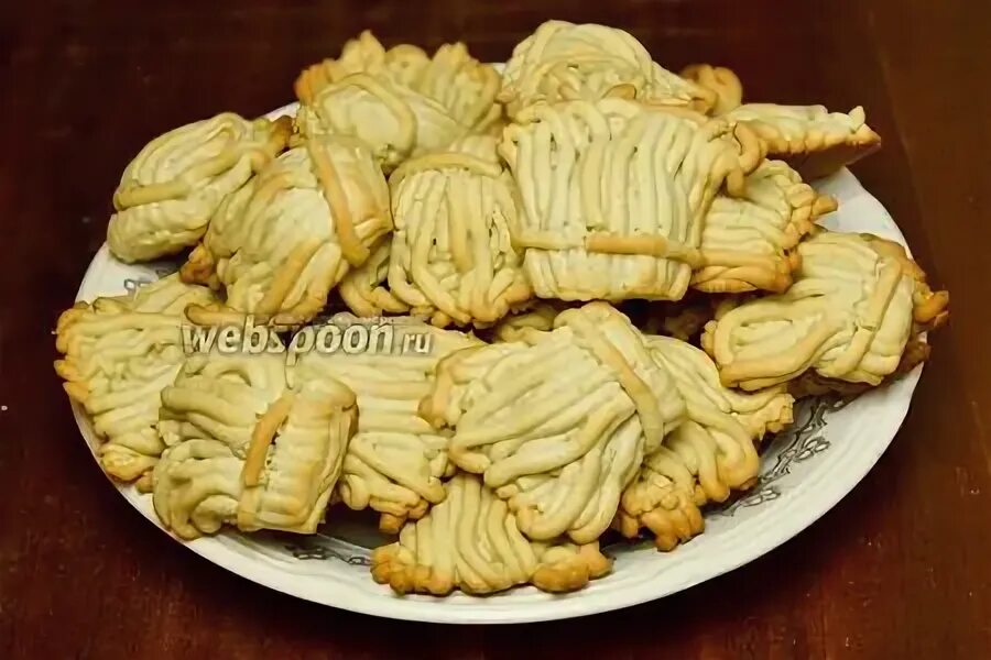 Печенье домашнее хризантема через мясорубку. Печенье хризантема классический рецепт через мясорубку. золотой вареник. высказывания о печенье хризантемы из мясорубки.
