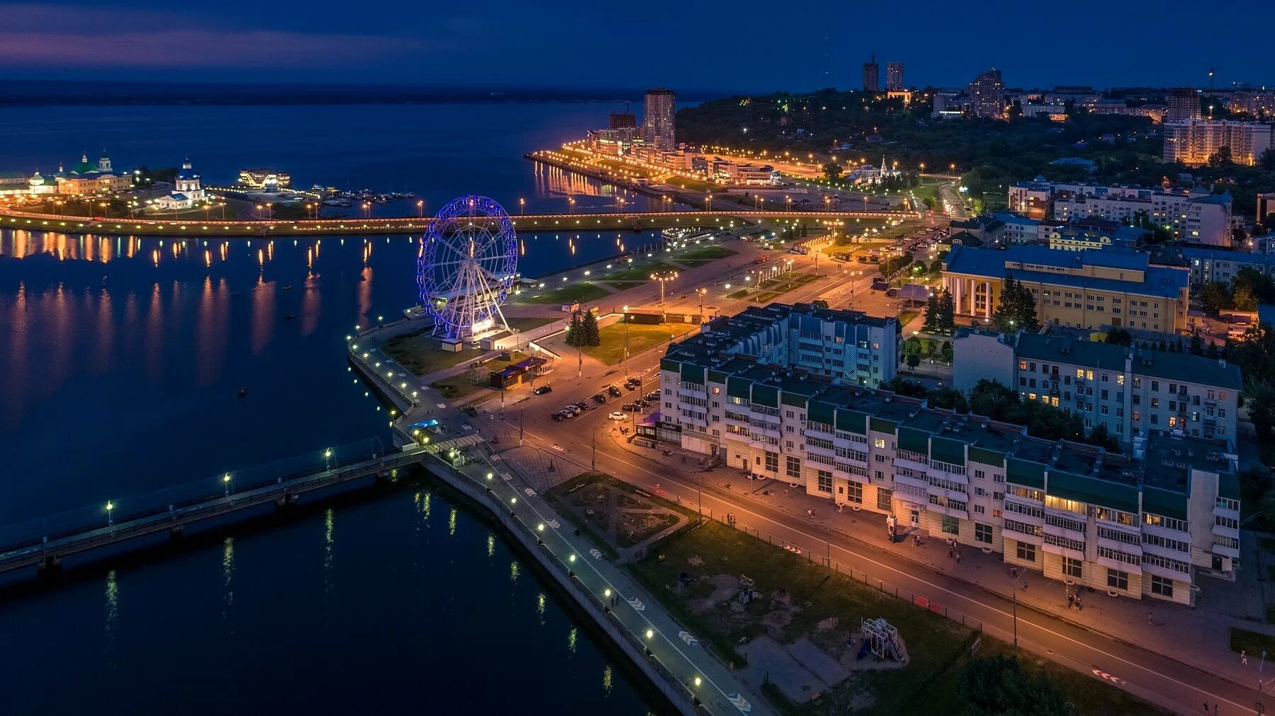 Чебоксары фото. Чебоксары центр города. Ночной залив Чебоксары. Чуваши Чебоксары набережная. Вид на залив Чебоксары.