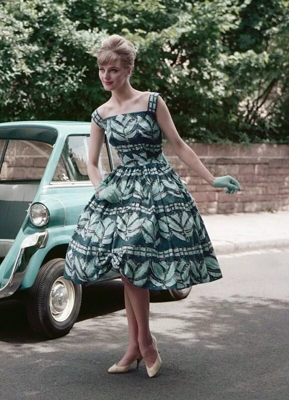 trio of dresses Tenue vintage, Tenue, Vintage