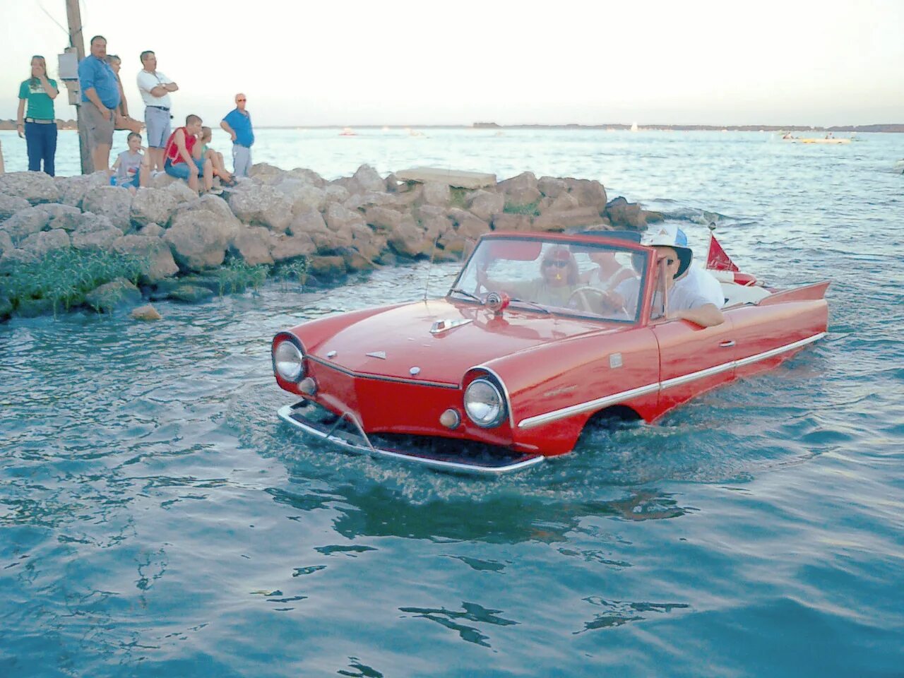 Gibbs aquada. Амфибия rinspeed splash. Автомобиль-амфибия hydra spyder. Автомобиль амфибия watercar. Запорожец амфибия.