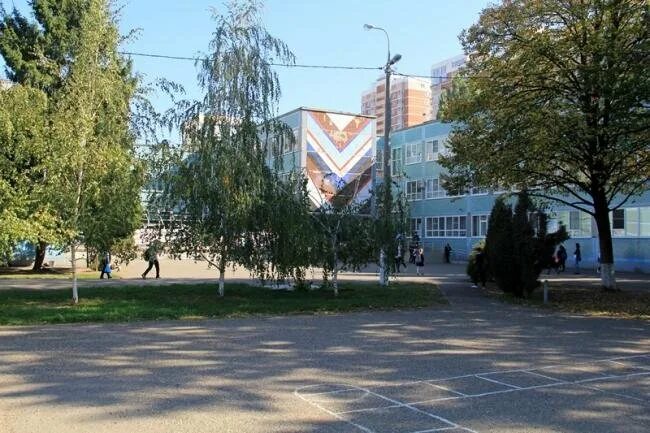 Школа 83 краснодар. Сормовская 187 краснодар. Школа 84 сормовская. Школа 84 одесса. Краснодар средняя общеобразовательная школа №84.