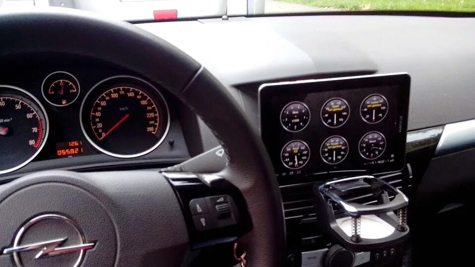 Установка навигатора вместо БК - Opel Astra H GTC, 1,6 л, 2007 года тюнинг DRIVE