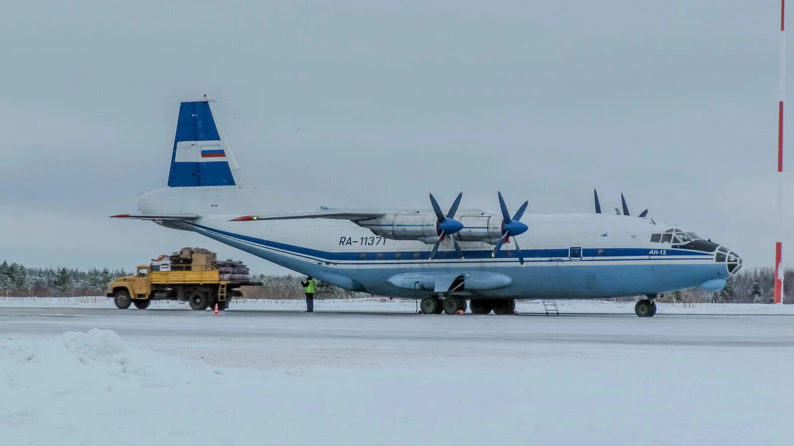 гарнизон аэропорта архангельск талаги. гарнизон аэропорта архангельск талаги. рп 5 архангельск талаги. гарнизон талаги архангельск. гарнизон аэропорта архангельск талаги.