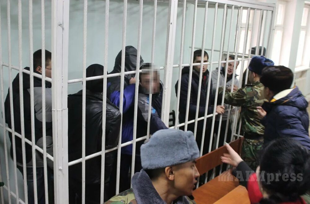Детские тюрьмы Кыргызстана. Цыган в зале суда. Обвинили оправдали
