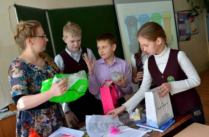 Урок экологии в школе. Дети на уроке экологии. Экоурок в школе. Экологические уроки в школе