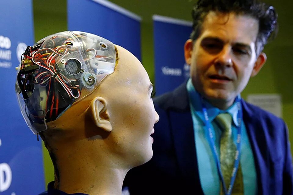 общество люди будущего. искусственный интеллект. технологический прогресс. будущее человечество. сверхчеловек.