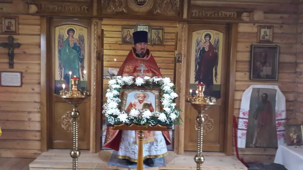 Погода лаптев лог алтайский край. Село Лаптев Лог. Храм село Угловское Алтайский край. Алтайский край село Лаптев Лог. Лаптев Лог Угловский район.