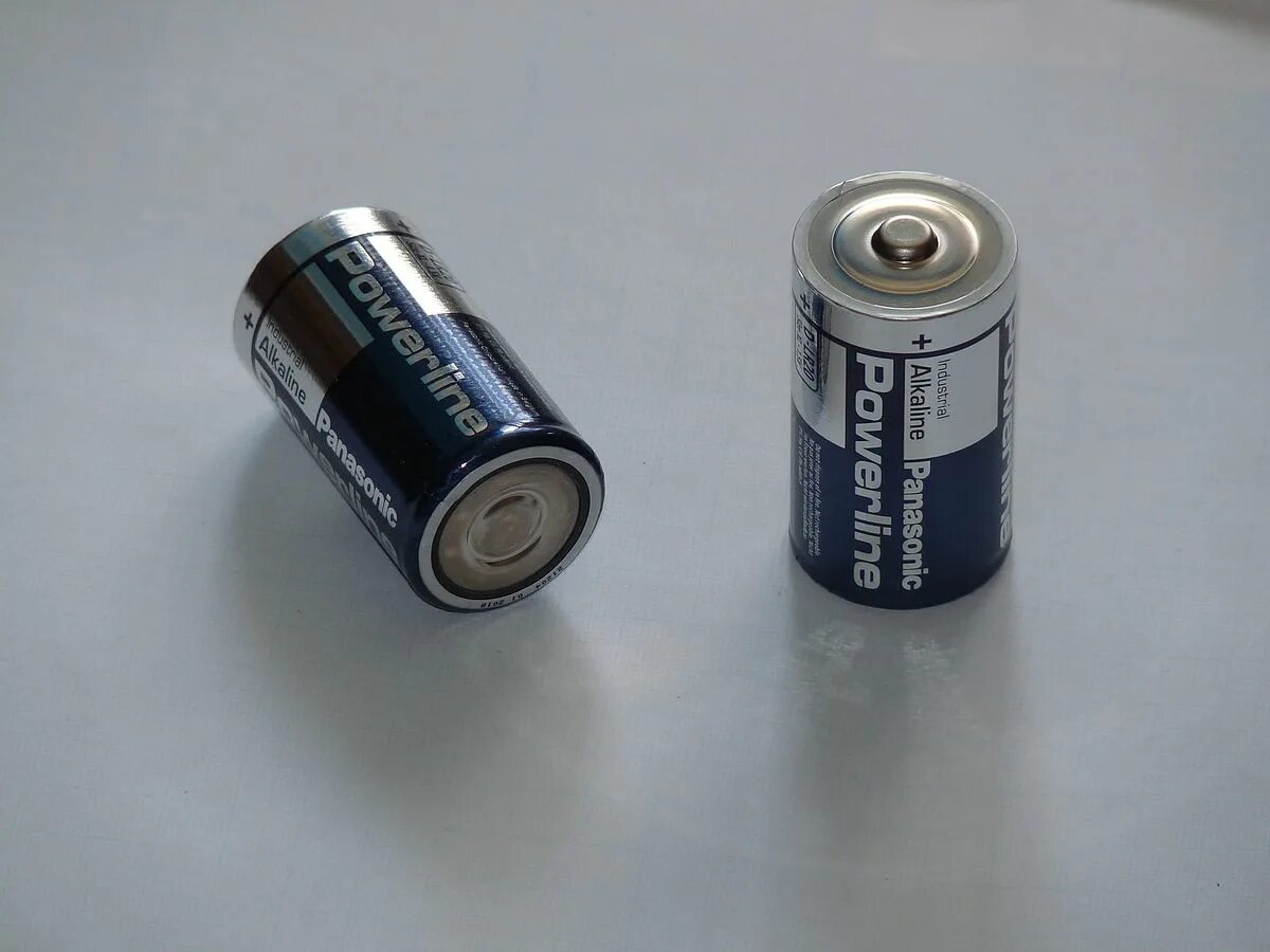 Battery type. Батарейки Panasonic Powerline. Батарейка d-типа. Типы батареек. Panasonic батарейка 0207.