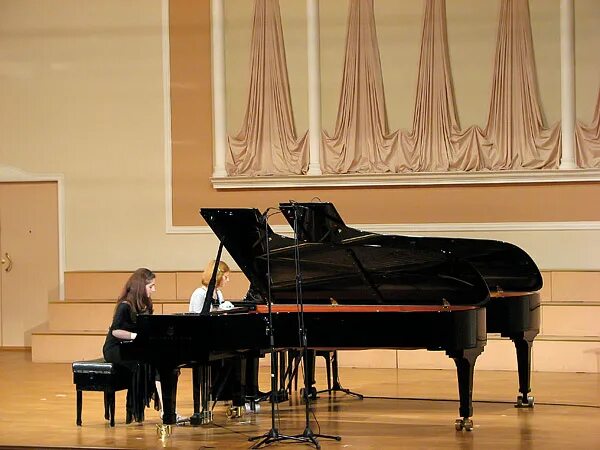 филармония ярославль пианино. тигран канада гнесиных пианист. преподаватели гнесинского училища. конкурс юных пианистов имени шопена. московский международный конкурс пианистов имени гнесиных.