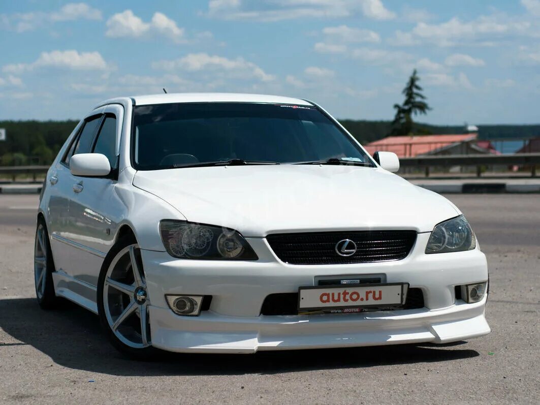 Toyota altezza. Toyota altezza серая колхоз. Toyota altezza c 204. Altezza studio. Лексус ис 300.