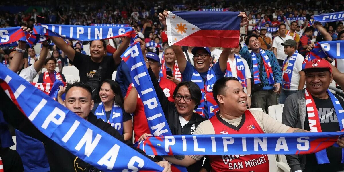 Philipino man. Pilipinas. Корейская баскетбольная команда. Филиппины команда. Футбол женская сборная бразилии.