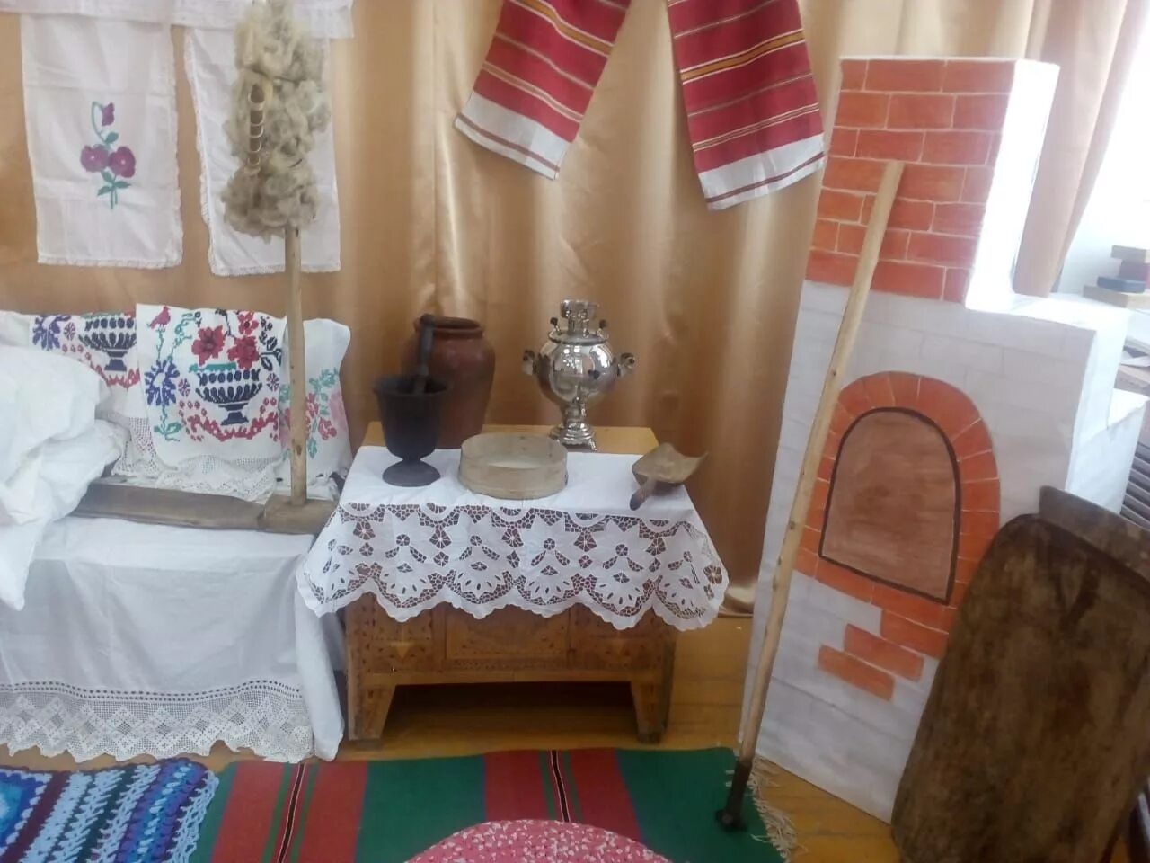 чуваши жилище традиционное чувашии. традиционные предметы быта чувашского народа. чувашские традиционные предметы быта. унеча брянская область краеведческий музей. краеведческий музей брянск.