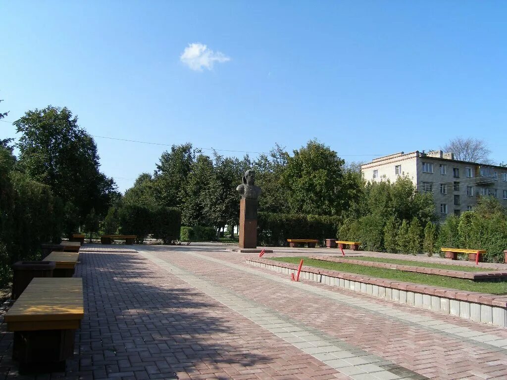 Ивантеевка московская область площадь. Ивантеевка площадь города. Юбилейный ивантеевка. Первомайская площадь ивантеевка до реконструкции. Первомайская площадь ивантеевка.