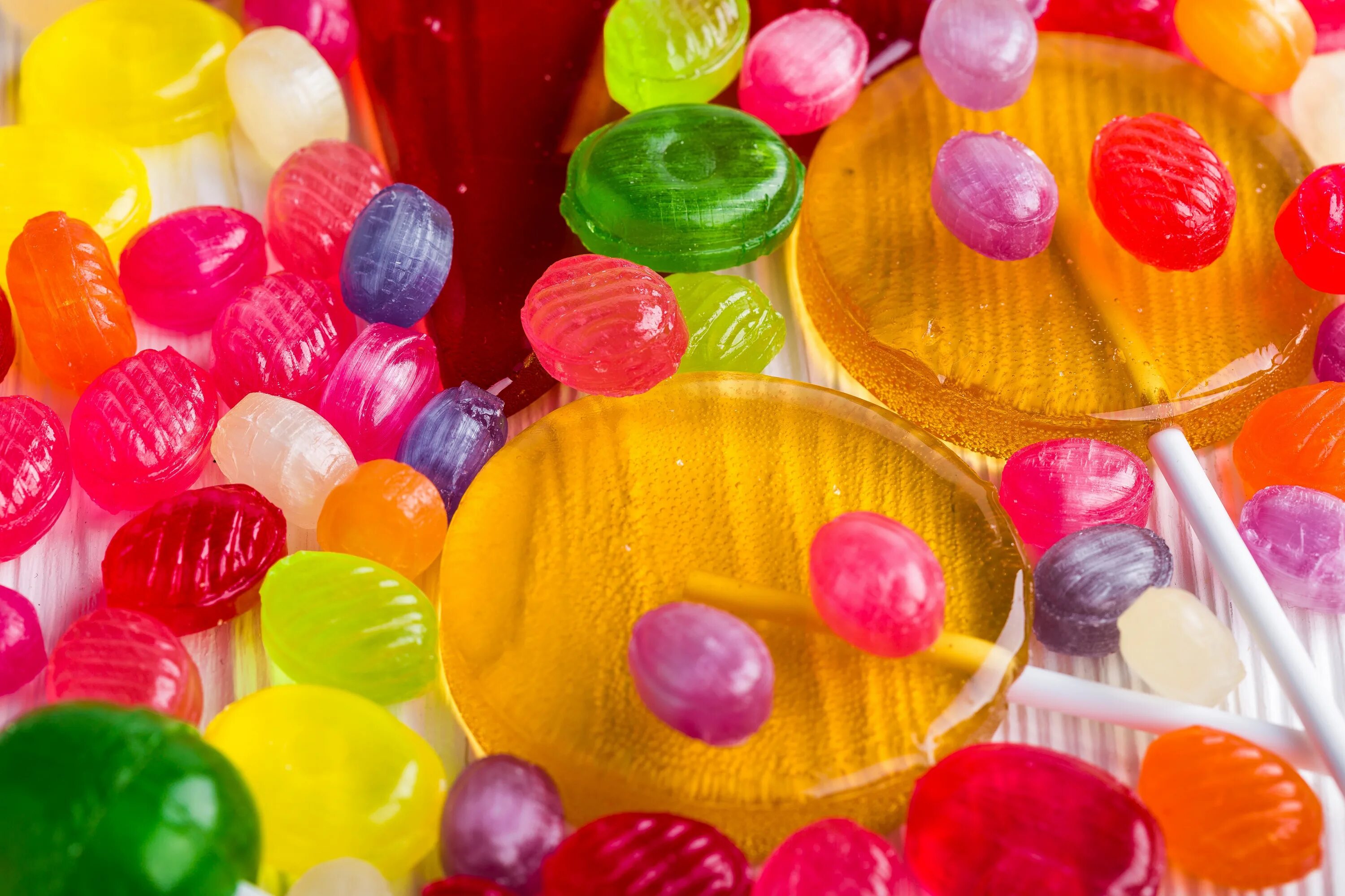 Candy конфета сосательная. Разноцветные леденцы. Яркие конфеты. Карамельки леденцы. C colorful
